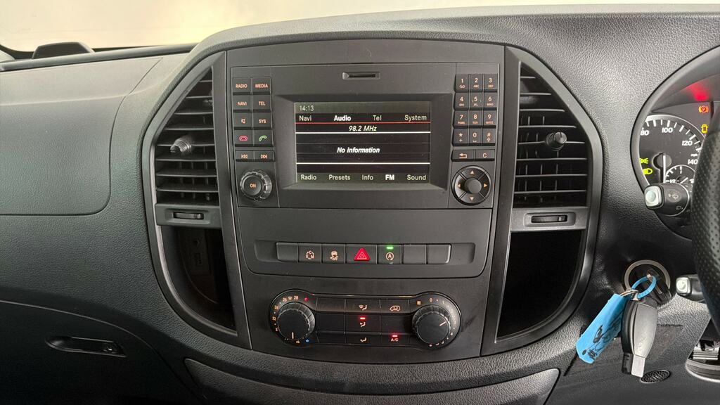 Mercedes-Benz Vito 110Cdi Progressive Van Silver #7