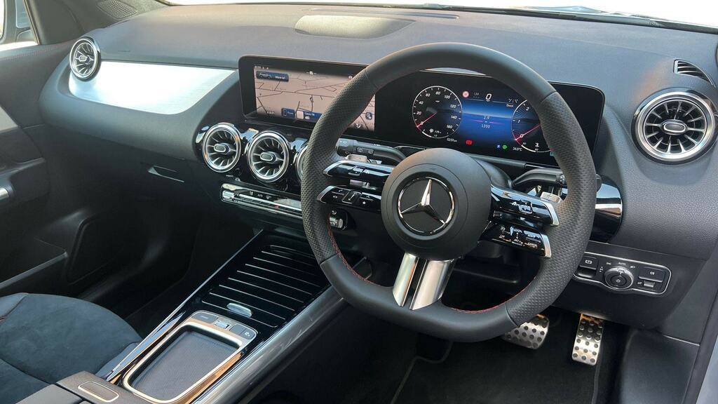 Mercedes-Benz GLA Class Gla 200D Amg Line Executive YG26HCX Silver #3