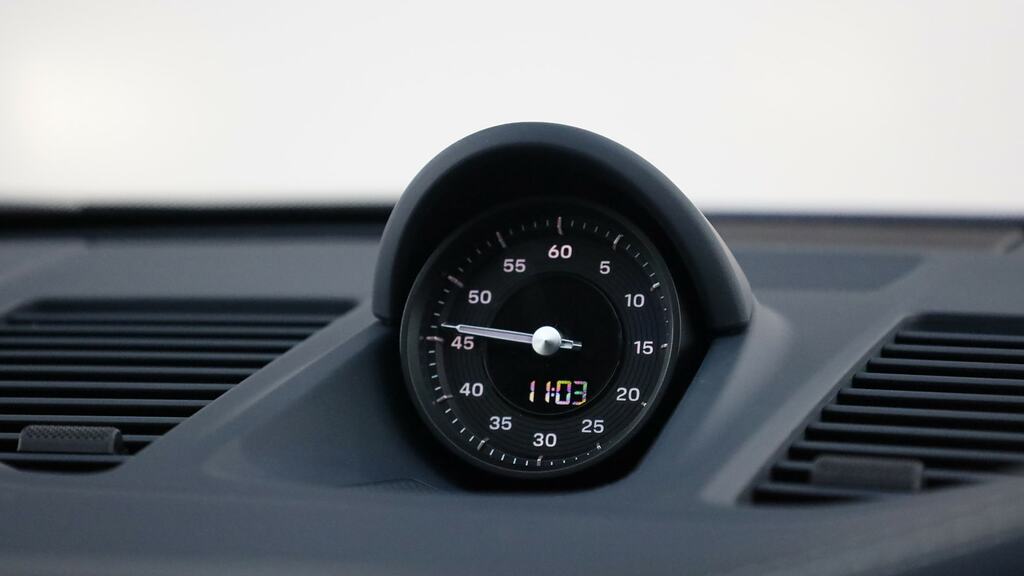Porsche 911 Gts T-hybrid Pdk 4 Seat Silver #10