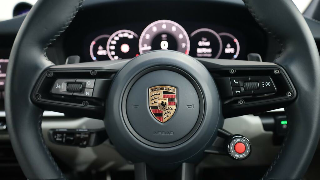 Porsche 911 Gts T-hybrid Pdk 4 Seat Silver #11