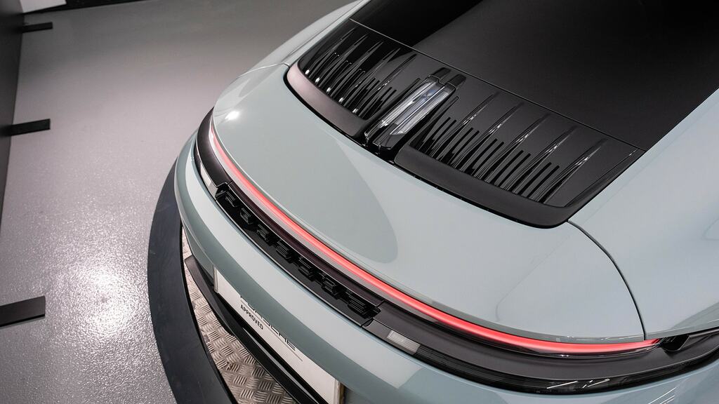 Porsche 911 Gt3 Touring Euro 6 Grey #26