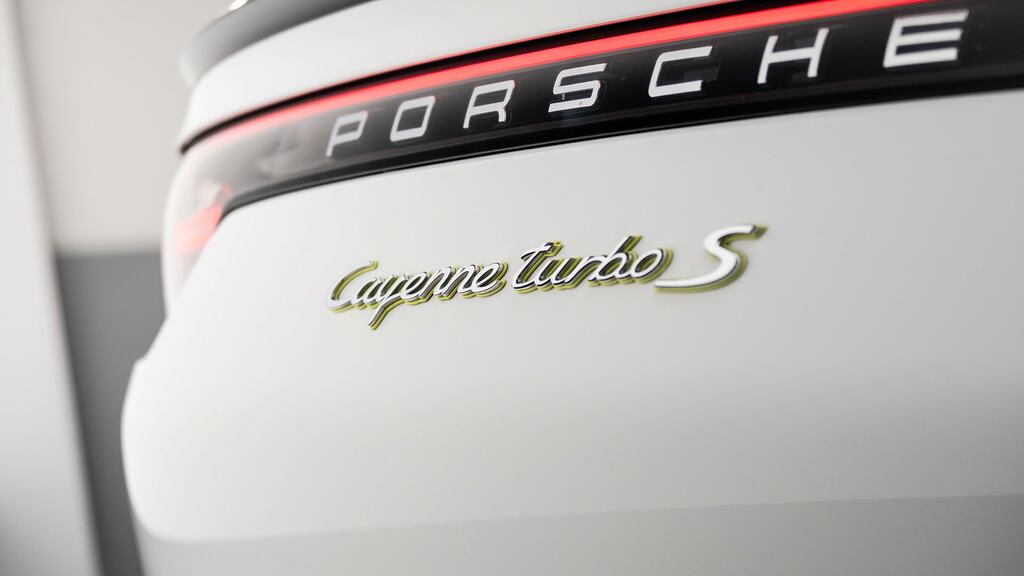 Porsche Cayenne 3.0 V6 E-hybrid 14.1Kwh Coupe Plug-in H Grey #24