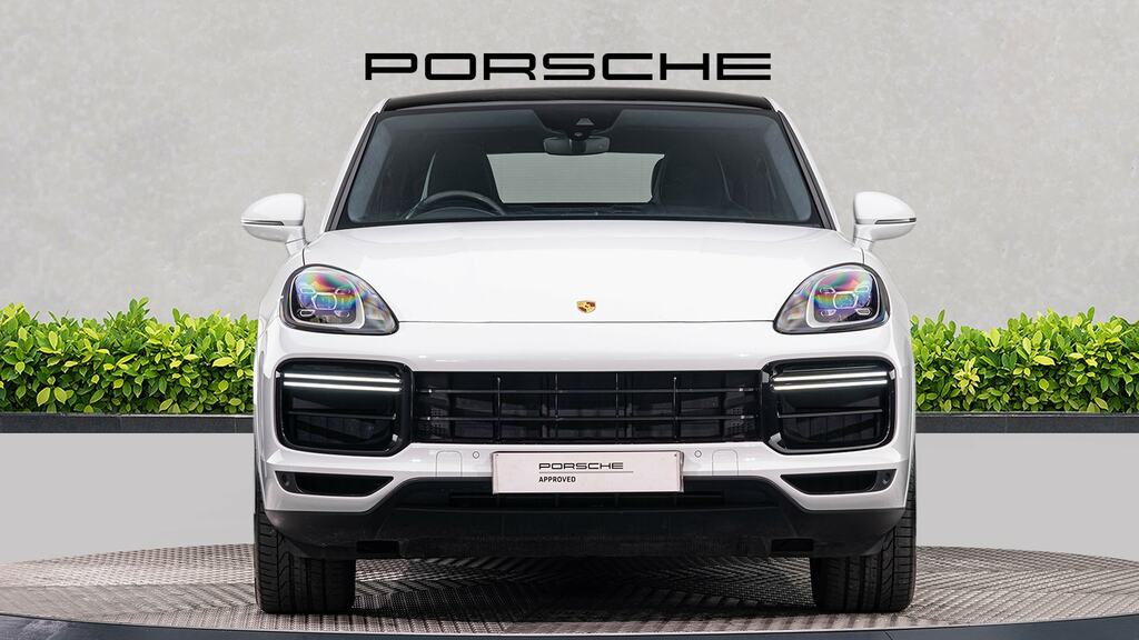 Porsche Cayenne E-hybrid Turbo S Tiptronic S White #2