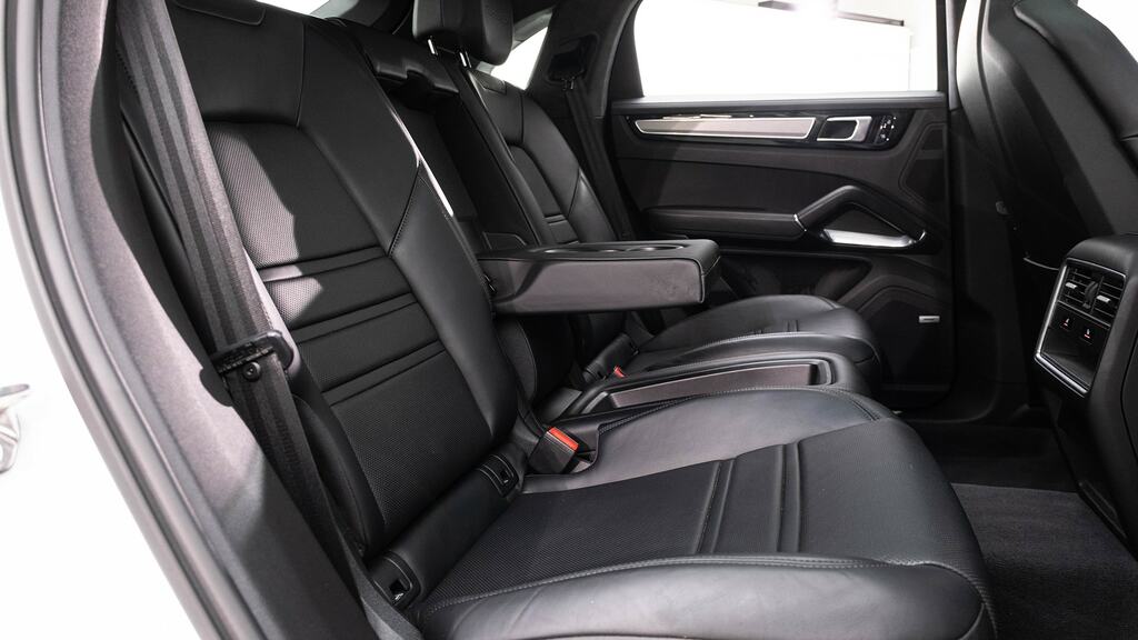 Porsche Cayenne 3.0 V6 E-hybrid 14.1Kwh Coupe Plug-in H Grey #49