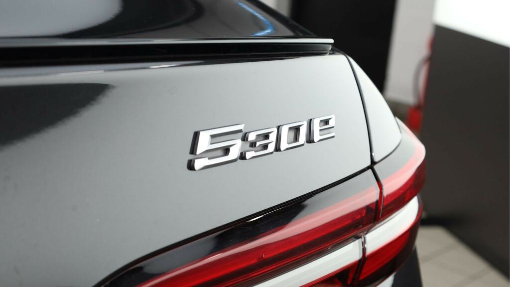 BMW 5 Series 520I M Sport Pro Saloon White #24
