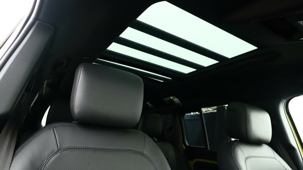 Land Rover Defender 110 3.0 D250 X-dynamic Se 110 7 Seat Black #20