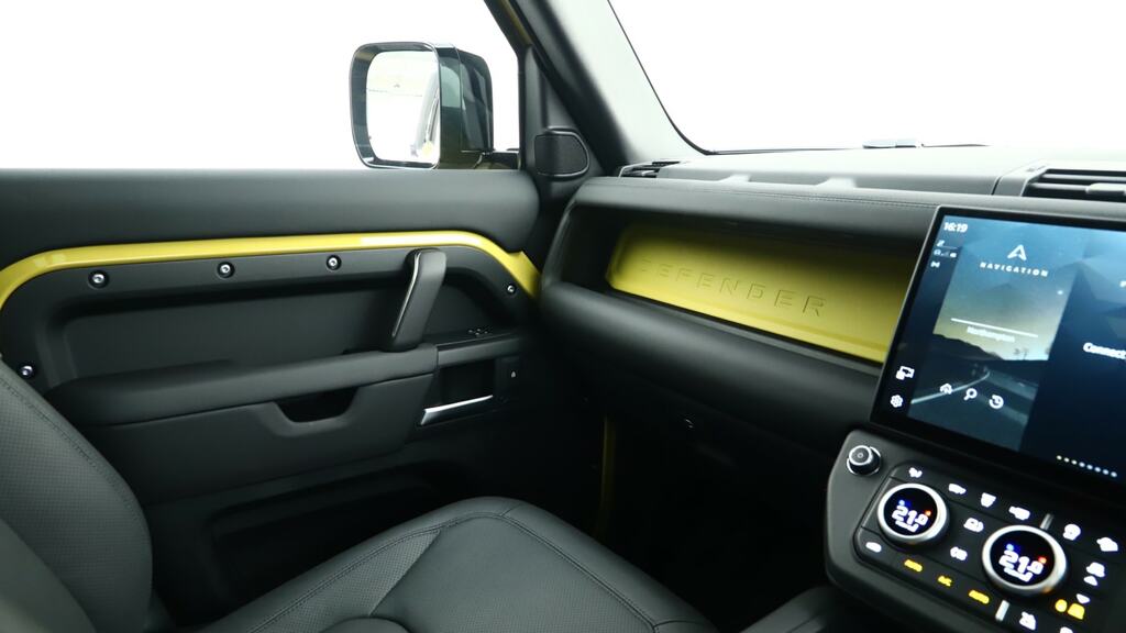 Land Rover Defender 110 3.0 D250 X-dynamic Se 110 7 Seat Black #21