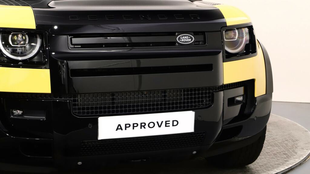 Land Rover Defender 110 3.0 D250 X-dynamic Se 110 7 Seat Black #29