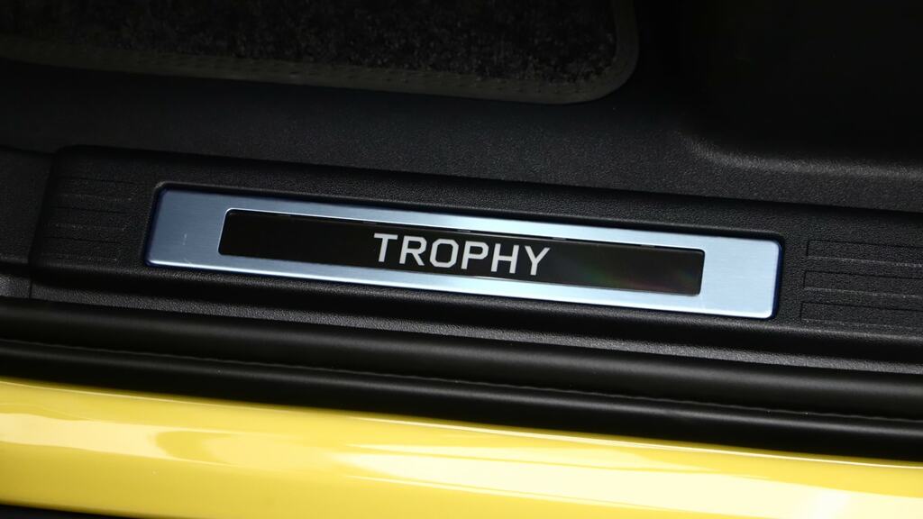 Land Rover Defender 110 3.0 D250 X-dynamic Se 110 7 Seat Black #28
