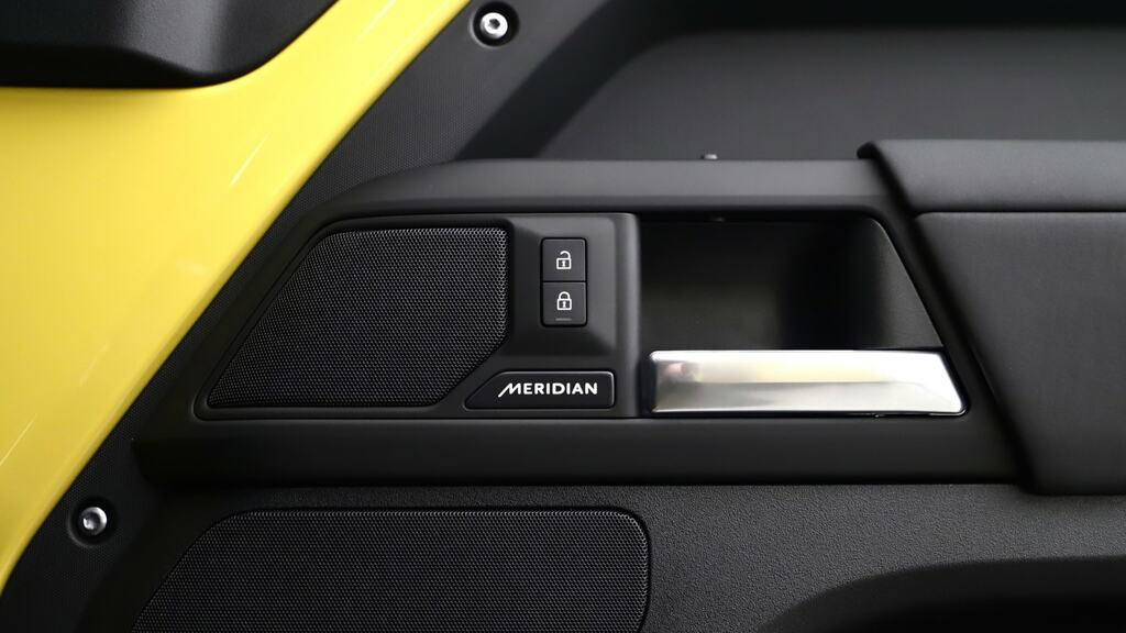 Land Rover Defender 110 3.0 D250 X-dynamic Se 110 7 Seat Black #23