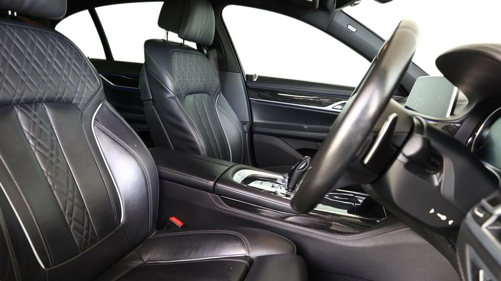 BMW 7 Series 740D Xdrive M Sport Grey #10