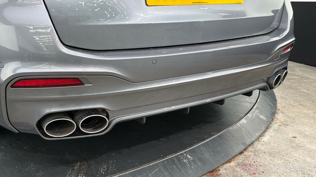 BMW 5 Series 530D M Sport Grey #25