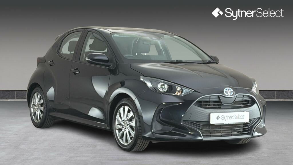 Toyota Yaris 1.5 Hybrid Icon Cvt Black