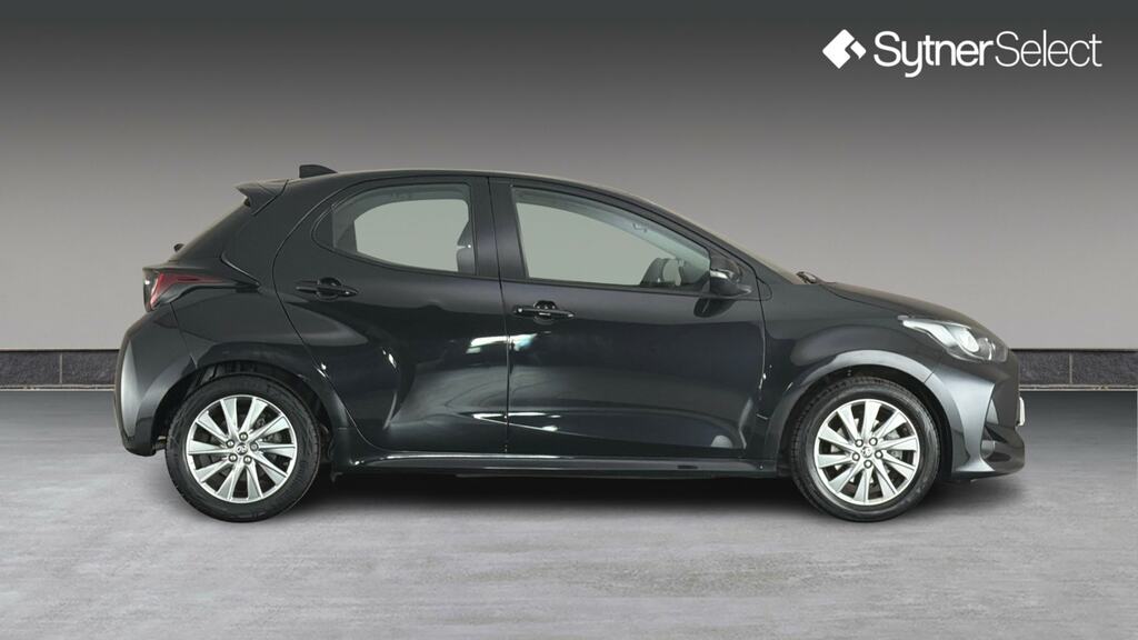 Toyota Yaris 1.5 Hybrid Icon Cvt Black #3