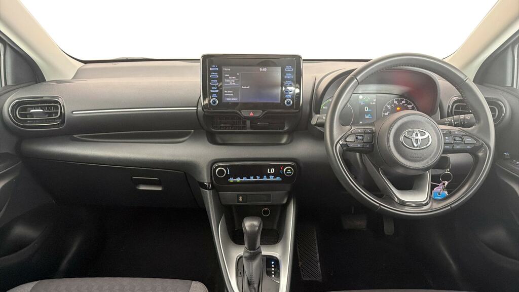 Toyota Yaris 1.5 Hybrid Icon Cvt Black #6