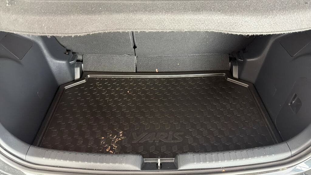 Toyota Yaris 1.5 Vvt-h Excel E Cvt Silver #22