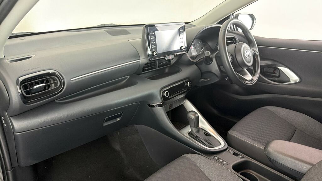 Toyota Yaris 1.5 Vvt-h Excel E Cvt Silver #11