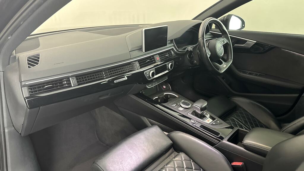 Audi A4 Avant Avant Black Edition 2.0 Tfsi 190 Ps S Tronic Black #11