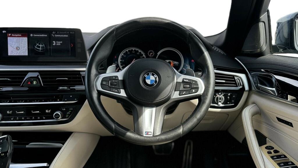 BMW 5 Series 530D Xdrive M Sport Blue #4