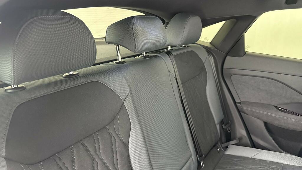Audi Q3 Audi Q3 Suv Edition 1 Tdi 150 Ps S Tronic Grey #20