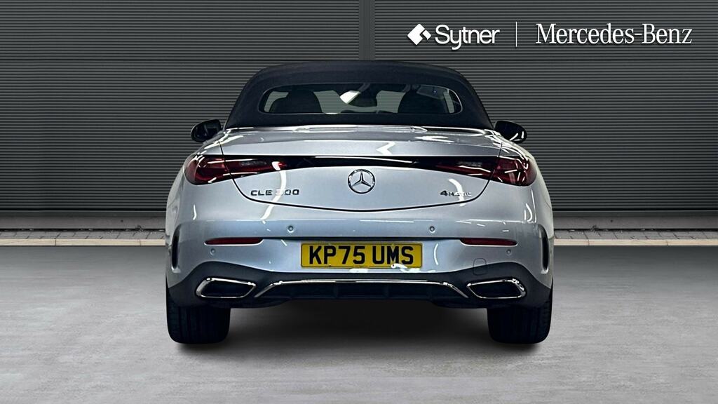 Mercedes-Benz 300 300 4Matic Amg Line Premium Plus 9G-tronic Black #10