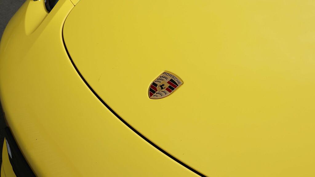 Porsche 718 Cayman Gt4 Pdk Euro 6 Red #30