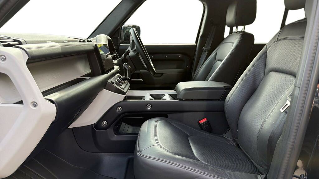 Land Rover Defender 130 3.0 D350 X-dynamic Hse 130 8 Seat Black #3