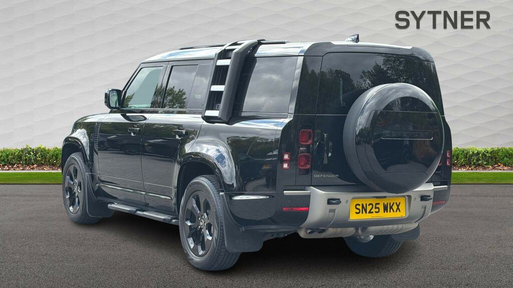 Land Rover Defender 130 3.0 D350 X-dynamic Hse 130 8 Seat Black #2
