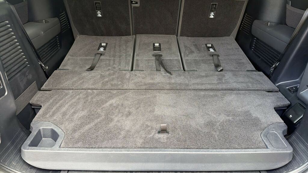 Land Rover Defender 130 3.0 D300 Outbound 130 Grey #30