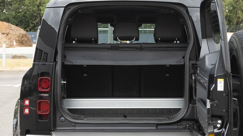 Land Rover Defender 90 3.0 D250 Hard Top Se Black #10