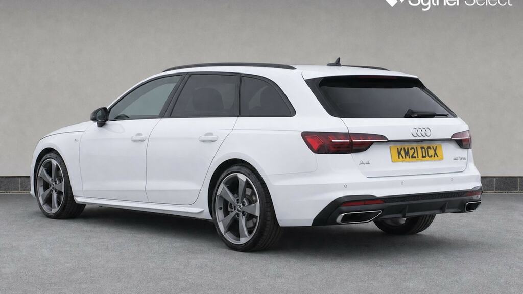 Audi A4 Avant 40 Tfsi 204 Black Edition S Tronic White #3
