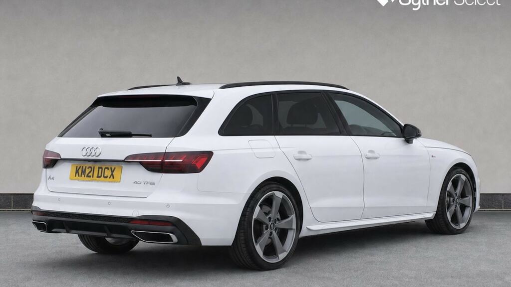Audi A4 Avant 40 Tfsi 204 Black Edition S Tronic White #4