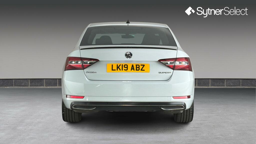 Skoda Superb 1.5 Tsi Sport Line Dsg White #5