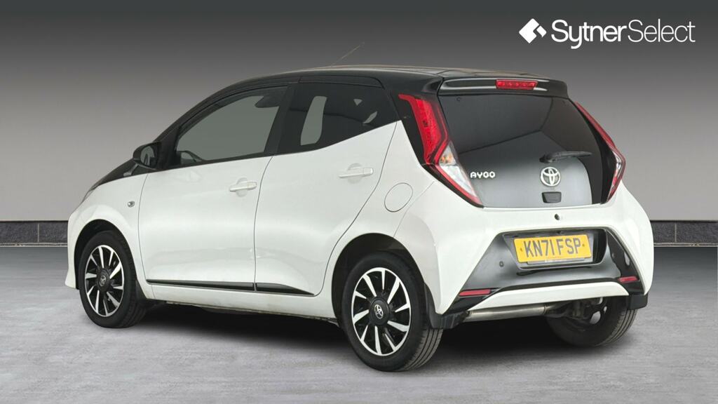 Toyota Aygo 1.0 Vvt-i X-trend Tss KN71FSP White #2