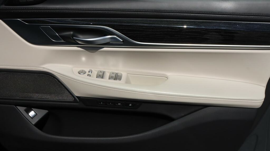 BMW 7 Series 740I M Sport Black #36