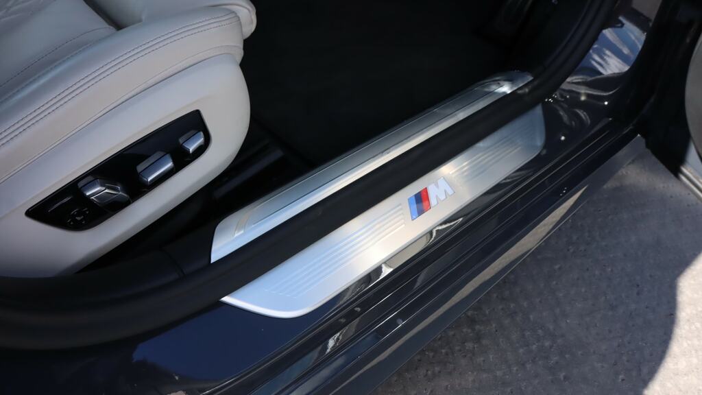 BMW 7 Series 740I M Sport Black #34