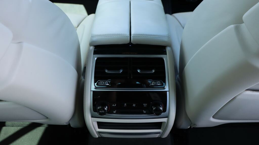 BMW 7 Series 740I M Sport Black #31