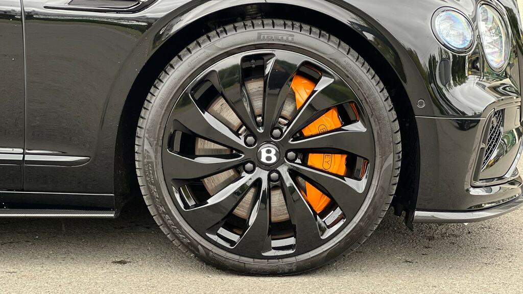 Bentley Flying Spur 4.0 V8 Hybrid Black Edition Touring Black #6