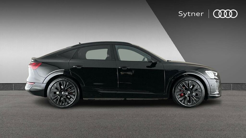 Audi Q8 e tron 300Kw 55 Quattro 114Kwh Launch Edition Black #4