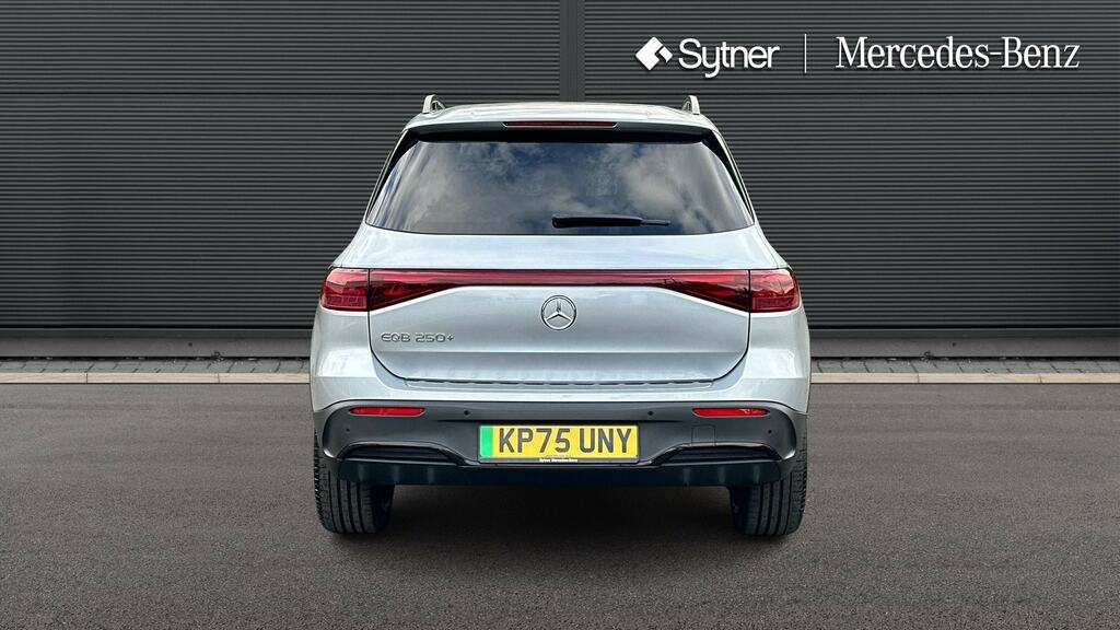 Mercedes-Benz EQB Eqb 350 4Matic Amg Line Premium White #7
