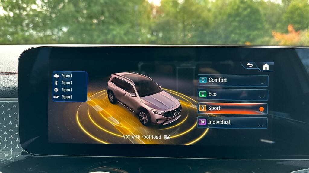 Mercedes-Benz EQB Eqb 350 4Matic Amg Line Premium White #24