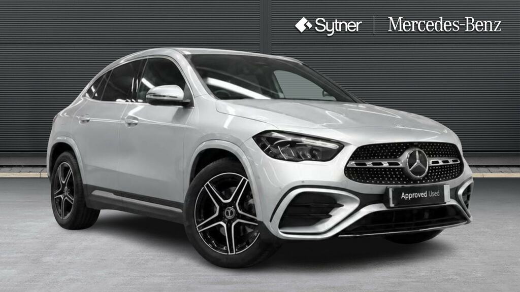 Mercedes-Benz GLA Class Gla 200D Amg Line Executive Silver