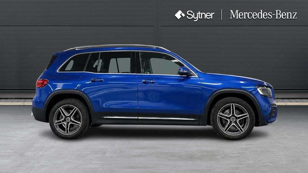 Mercedes-Benz GLB Class 1.3 Glb200h Mhev Amg Line Premium Suv #4