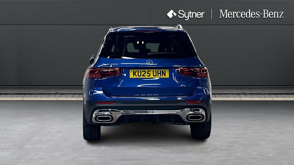 Mercedes-Benz GLB Class 1.3 Glb200h Mhev Amg Line Premium Suv #7