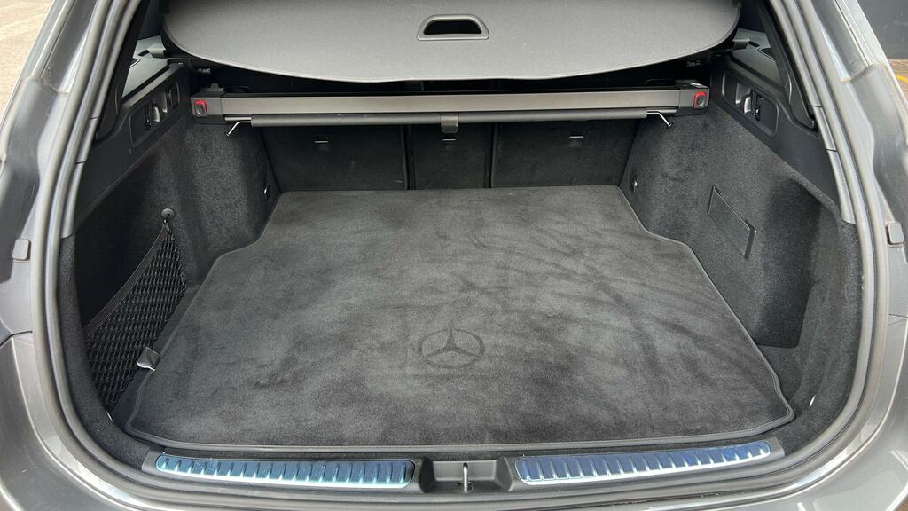 Mercedes-Benz C Class C300 Amg Line Premium Plus 9G-tronic Silver #16