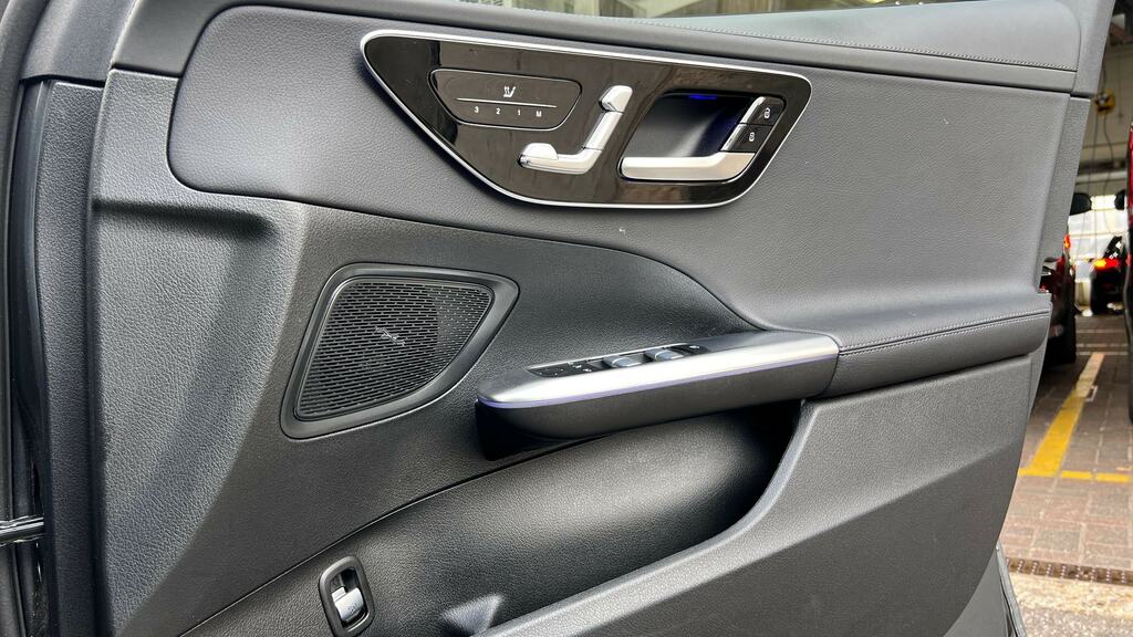 Mercedes-Benz C Class C300 Amg Line Premium Plus 9G-tronic Silver #21