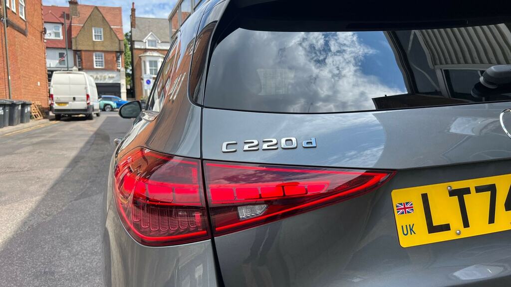 Mercedes-Benz C Class C300 Amg Line Premium Plus 9G-tronic Silver #19