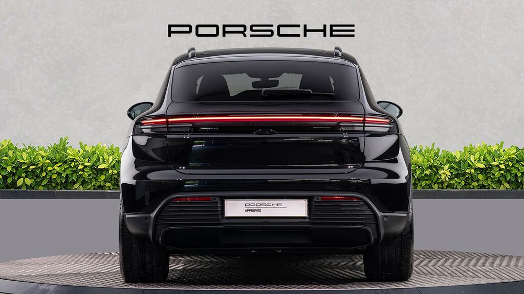 Porsche Macan 265Kw 100Kwh Black #6