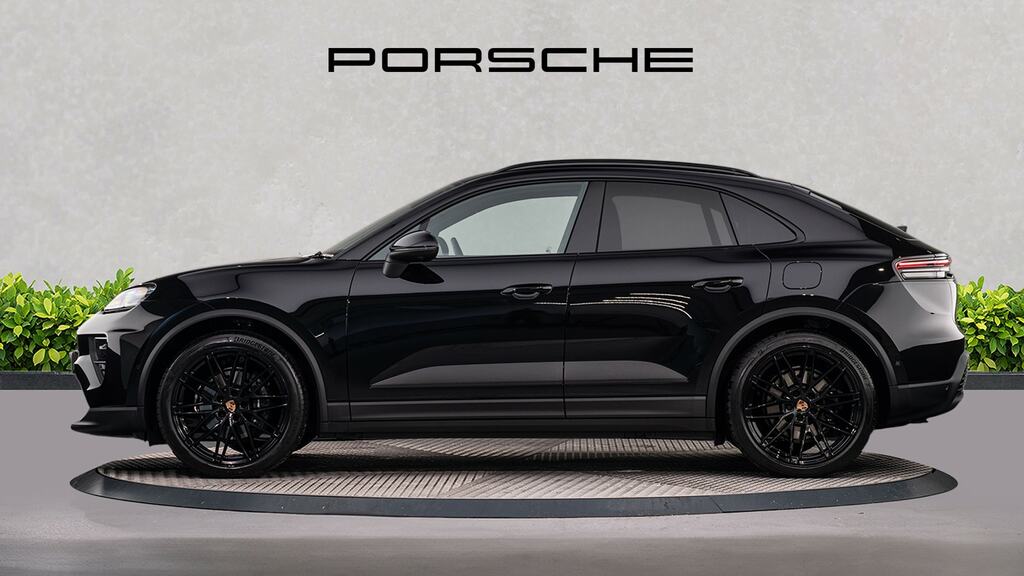 Porsche Macan 265Kw 100Kwh Black #4