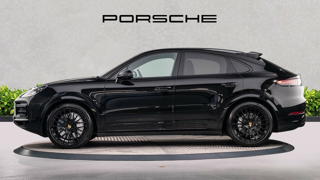 Porsche Cayenne Turbo Tiptronic S 5 Seat Black #4